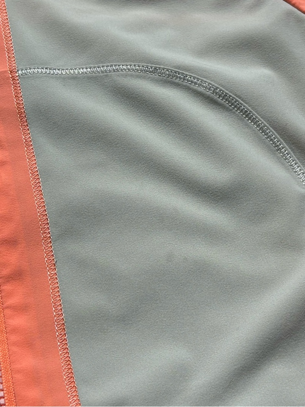 Lululemon Run: Stash & Dash Pullover - Picture 6 of 7